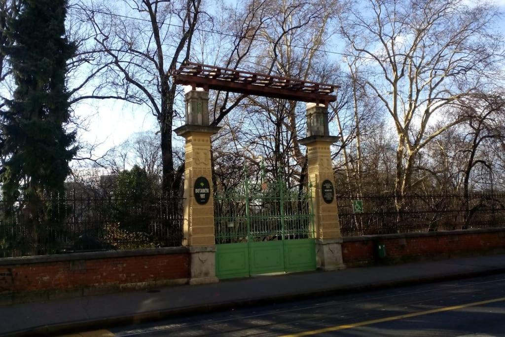 Zagreb Botanical Garden Budget Apartment Exterior foto